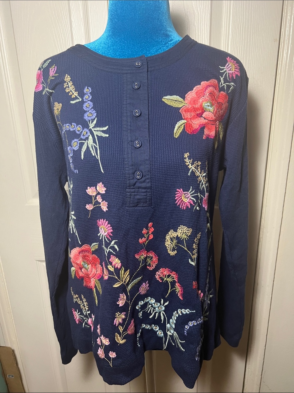 Johnny Was Los Angeles Embroidered Waffle Knit Long Sleeve Tops Women’s Small